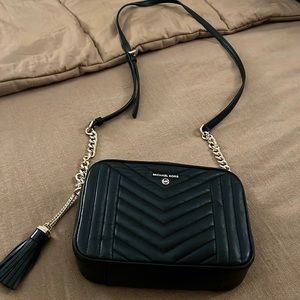 black michael kors purse